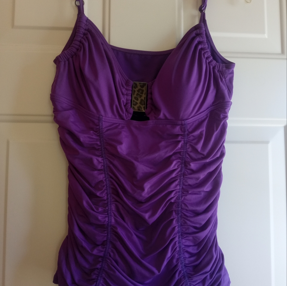 Women's Kenneth Cole NY purple swim top Size Small Bust 30"